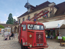 100 Jahre Citroen Schraubervitrine HY Feuerwehr 